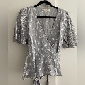 Loft work top with polka dots